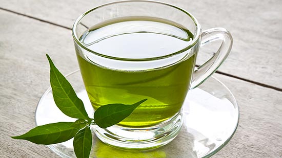 чашка зеленого чаю